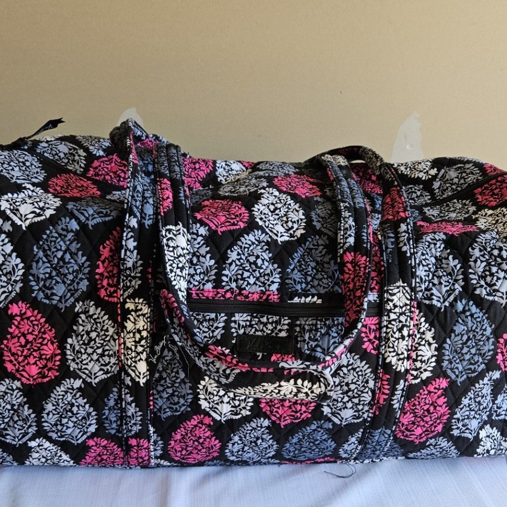Vera Bradley duffle bag pink, gray and black leaf pattern, previously used
